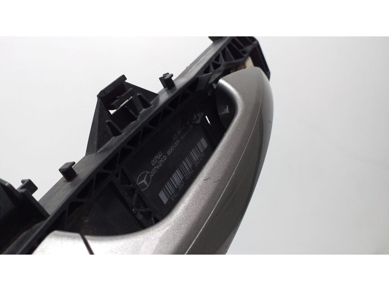 Recambio de maneta exterior trasera derecha para mercedes-benz clase c (w204) berlina c 220 cdi blueefficiency (204.002) referen Recambio de maneta exterior trasera derecha para mercedes-benz clase c (w204) berlina c 220 cdi blueefficiency (204.002) referen