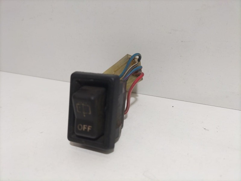 Recambio de interruptor para toyota land cruiser j7 techo rigido motor toyota referencia OEM IAM D2L 79342 