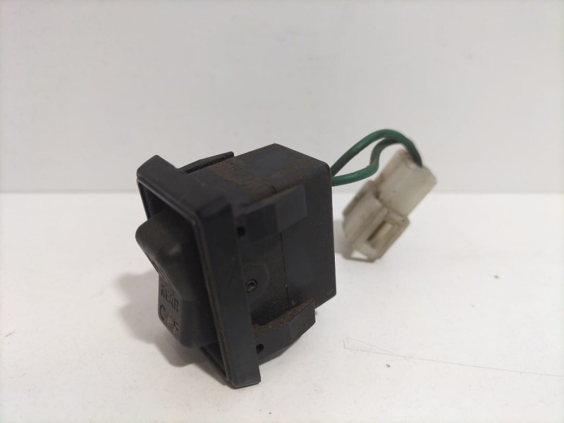 Recambio de interruptor para toyota land cruiser j7 techo rigido motor toyota referencia OEM IAM D2L 79343 