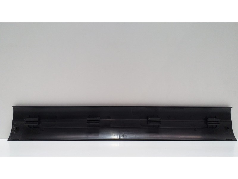 Recambio de molduras delanteras para bmw serie 3 touring (f31) 318d referencia OEM IAM 7221915 50885 