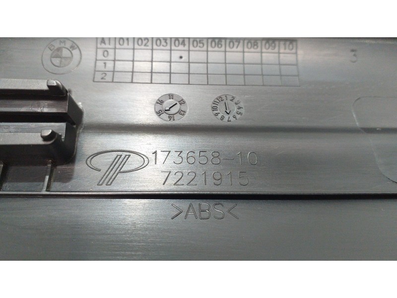 Recambio de molduras delanteras para bmw serie 3 touring (f31) 318d referencia OEM IAM 7221915 50885 