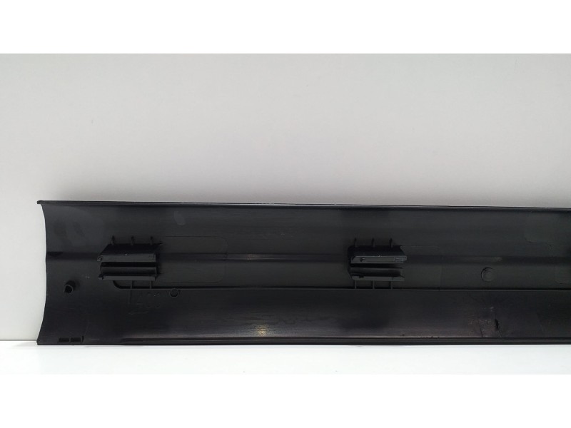 Recambio de molduras delanteras para bmw serie 3 touring (f31) 318d referencia OEM IAM 7221915 50886 