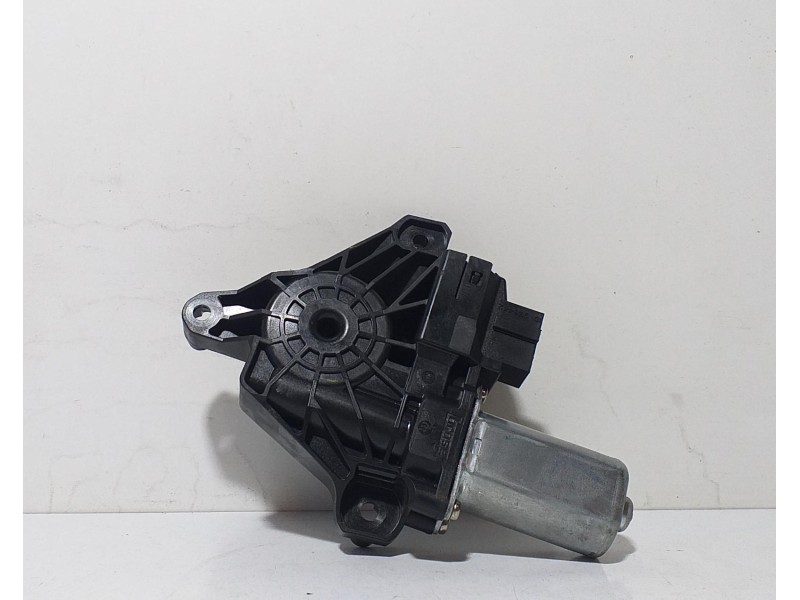 Recambio de motor elevalunas trasero derecho para mercedes-benz clase a (w176) a 180 cdi blueefficiency (176.000) referencia OEM