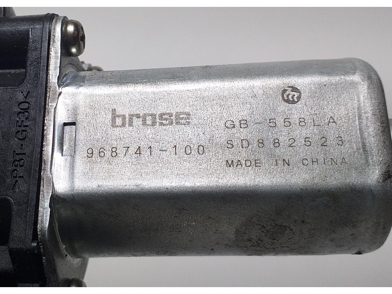 Recambio de motor elevalunas trasero derecho para mercedes-benz clase a (w176) a 180 cdi blueefficiency (176.000) referencia OEM