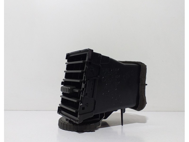 Recambio de rejilla aireadora para nissan x-trail (t30) elegance referencia OEM IAM 68751EQ000 62559 