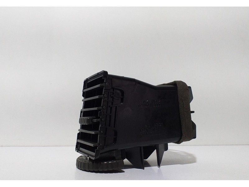 Recambio de rejilla aireadora para nissan x-trail (t30) elegance referencia OEM IAM 68750EQ000 62560 