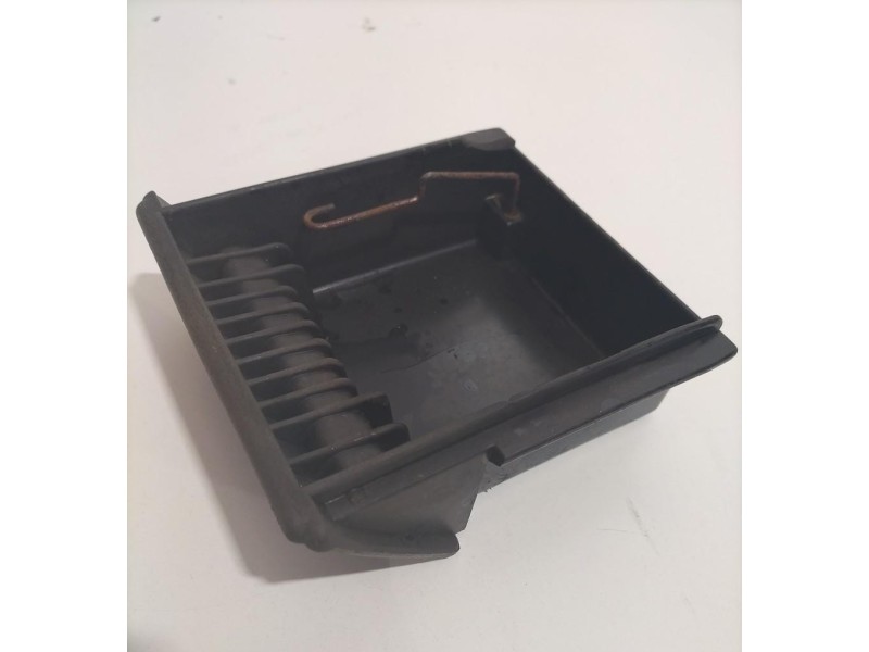 Recambio de cenicero para nissan patrol (k/w160) hardtop (k160) referencia OEM IAM 3341200 79395 
