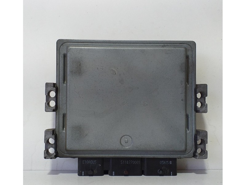 Recambio de centralita motor uce para renault scenic ii confort authentique referencia OEM IAM 8200565863 71223 R Recambio de centralita motor uce para renault scenic ii confort authentique referencia OEM IAM 8200565863 71223 R