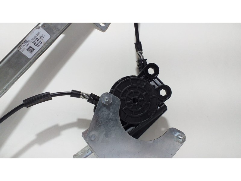 Recambio de elevalunas delantero derecho para nissan x-trail (t30) elegance referencia OEM IAM 63816020 62592 
