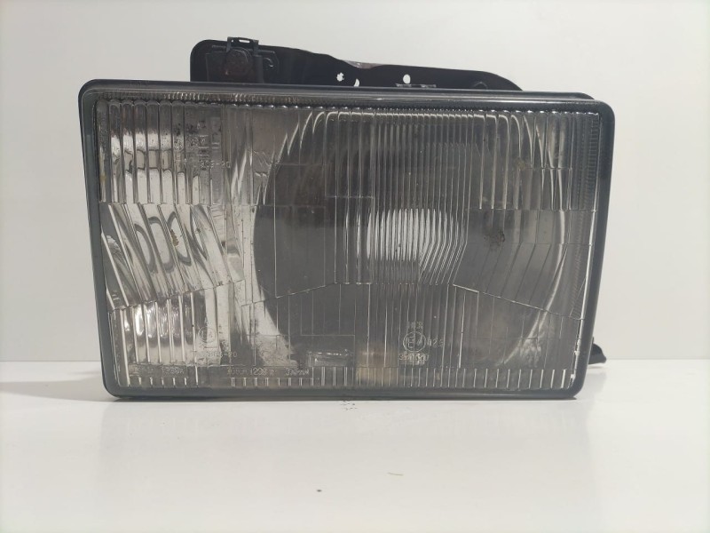 Recambio de faro derecho para toyota land cruiser j7 techo rigido motor toyota referencia OEM IAM J7 79420 