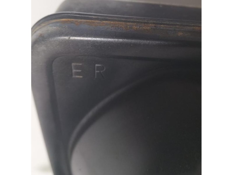 Recambio de faro derecho para toyota land cruiser j7 techo rigido motor toyota referencia OEM IAM J7 79420 