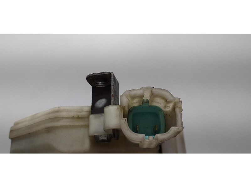 Recambio de cerradura puerta delantera derecha para nissan x-trail (t30) elegance referencia OEM IAM 80552AA200 62600 