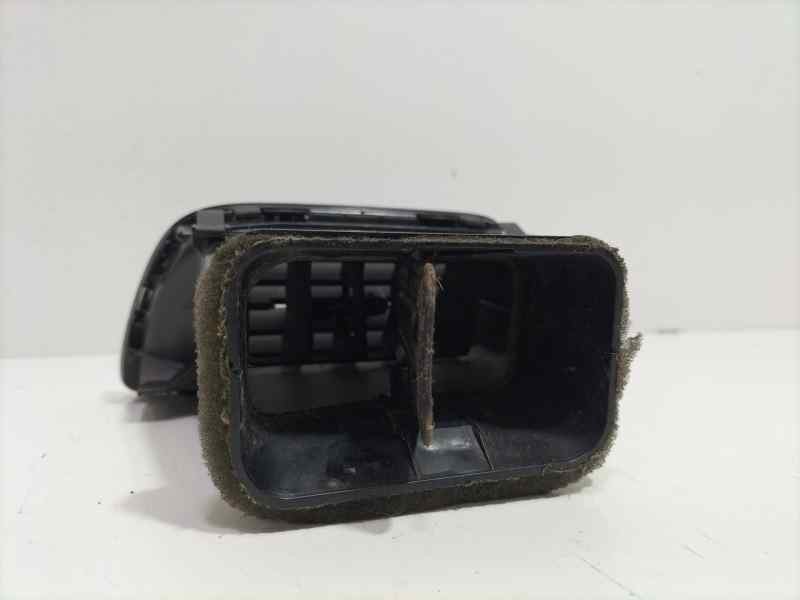 Recambio de rejilla aireadora para volkswagen golf vii lim. advance bluemotion referencia OEM IAM 5G2819247 84441 