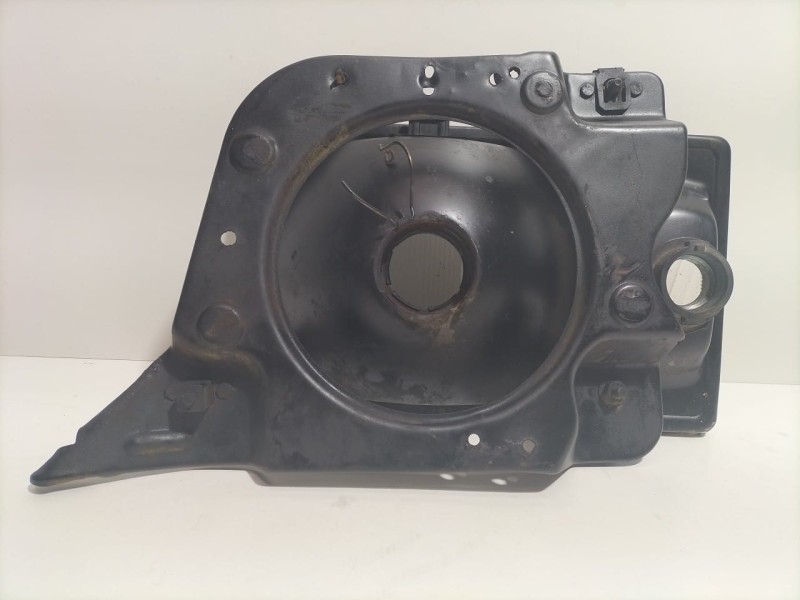 Recambio de faro derecho para toyota land cruiser j7 techo rigido motor toyota referencia OEM IAM J7 79420 