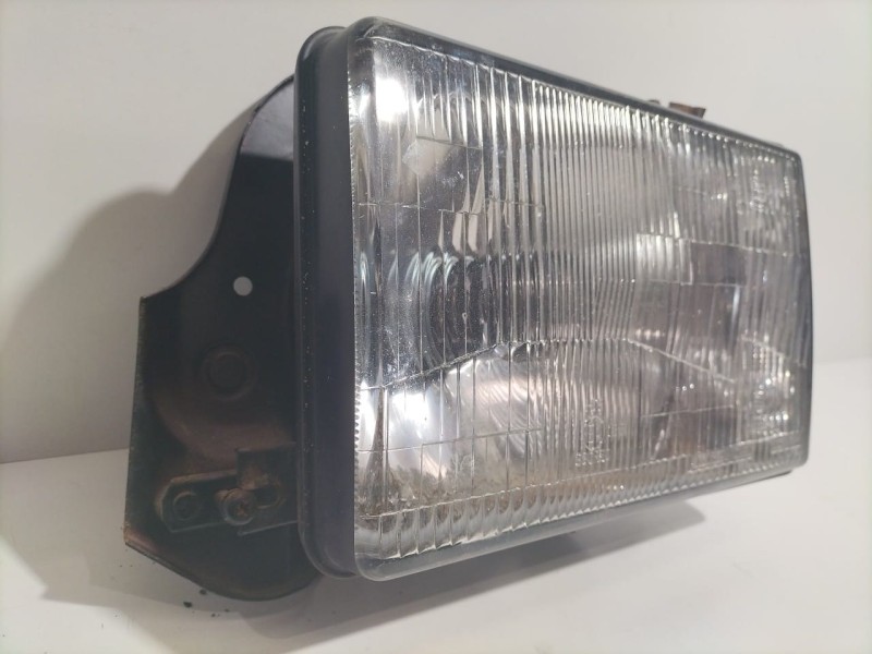 Recambio de faro izquierdo para toyota land cruiser j7 techo rigido motor toyota referencia OEM IAM J7 79421 