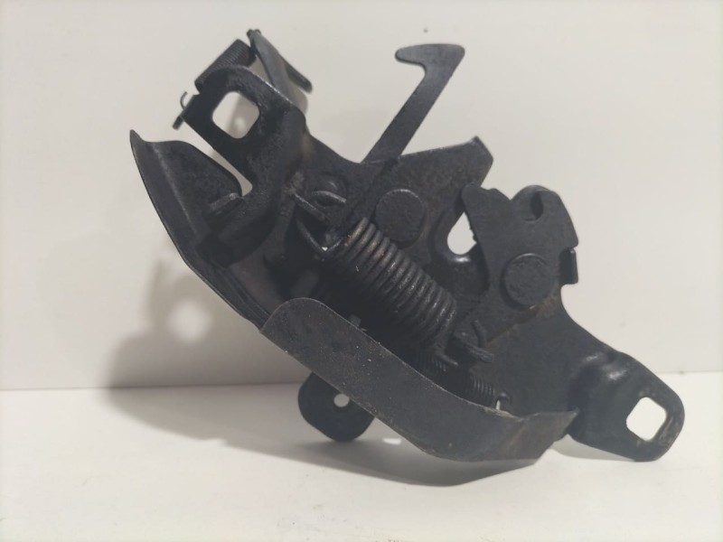 Recambio de cerradura capot para toyota land cruiser j7 techo rigido motor toyota referencia OEM IAM J7 79428 