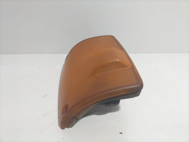 Recambio de piloto delantero derecho para isuzu trooper ubs 55 referencia OEM IAM 4JB1 79431 