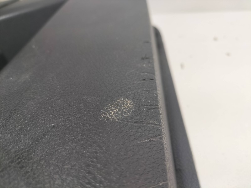 Recambio de guarnecido puerta delantera derecha para dacia dokker stepway referencia OEM IAM 809004017R 79441 