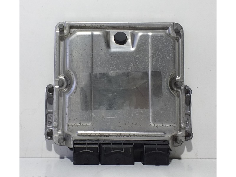 Recambio de centralita motor uce para peugeot 307 (s1) xt referencia OEM IAM 9647472780 71267 R