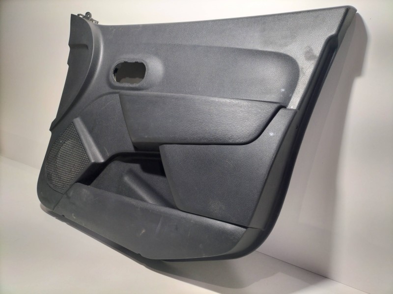 Recambio de guarnecido puerta delantera derecha para dacia dokker stepway referencia OEM IAM 809004017R 79441 