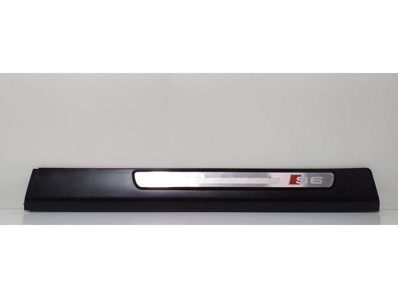 Recambio de molduras traseras para audi s6 berlina (4f2) 5.2 referencia OEM IAM 4F0853375E 62733 