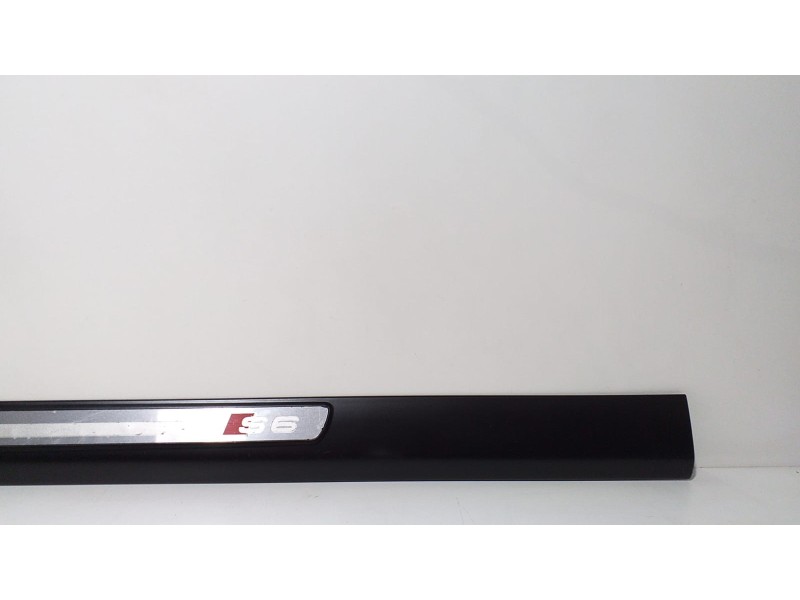 Recambio de molduras delanteras para audi s6 berlina (4f2) 5.2 referencia OEM IAM 4F0853373E 62735 