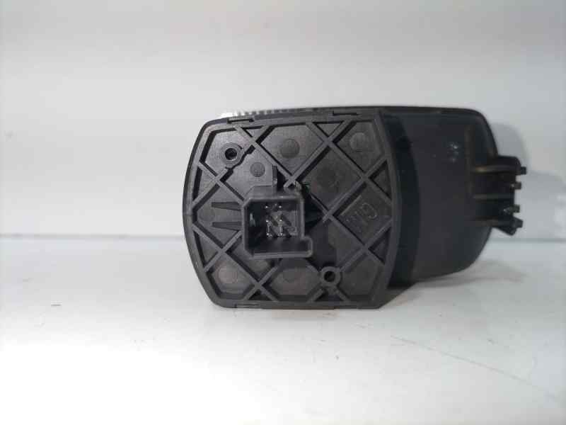 Recambio de mando elevalunas delantero derecho para opel corsa e selective pro referencia OEM IAM 13430018 84889 