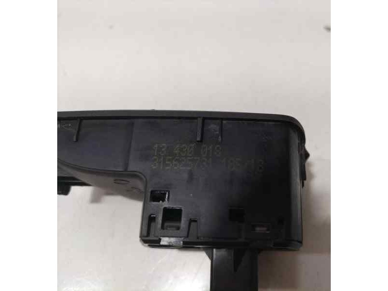 Recambio de mando elevalunas delantero derecho para opel corsa e selective pro referencia OEM IAM 13430018 84889 
