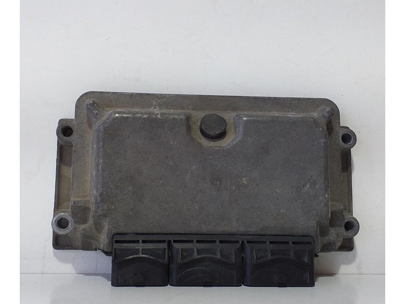 Recambio de centralita motor uce para citroën saxo 1.5 d plaisir referencia OEM IAM 9630059880 71374 R