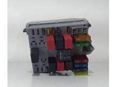 Recambio de caja reles / fusibles para fiat punto berlina (188) 1.2 8v active referencia OEM IAM 46835593 71400 R