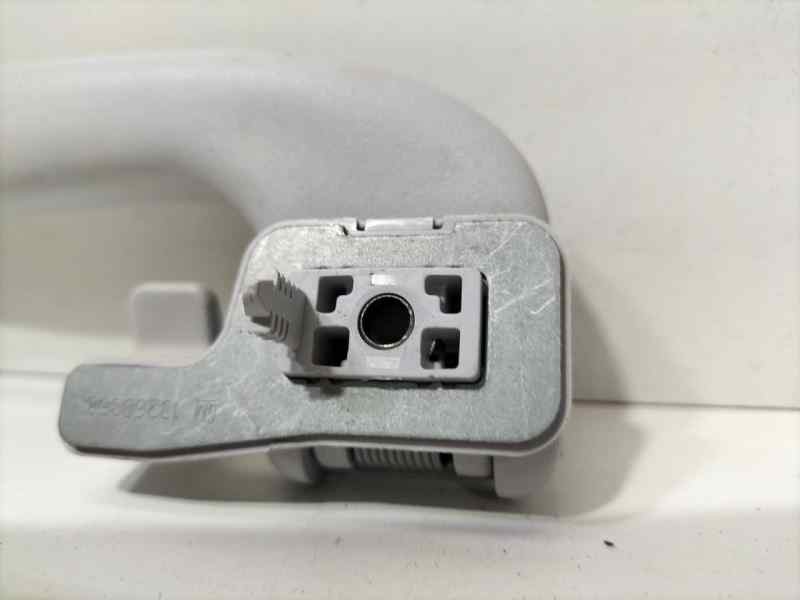 Recambio de maneta interior trasera derecha para opel corsa e selective pro referencia OEM IAM 13260368 84864 