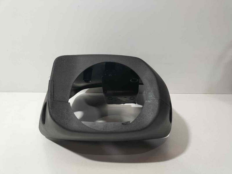 Recambio de moldura para dacia dokker stepway referencia OEM IAM 484723860R 79524 