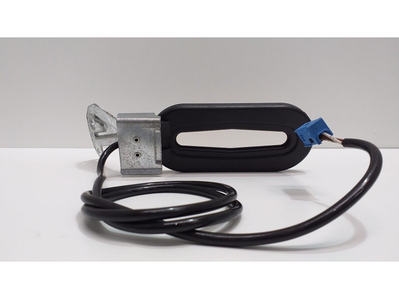 Recambio de antena para mercedes-benz clase sl (w230) roadster 500 (230.475) referencia OEM IAM A2308200575 51129 