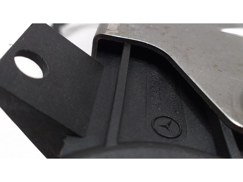 Recambio de antena para mercedes-benz clase sl (w230) roadster 500 (230.475) referencia OEM IAM A2308200475 51131 