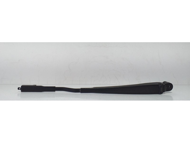 Recambio de brazo limpia trasero para land rover range rover sport autobiography hybrid referencia OEM IAM GK6217C403AB 71514 R