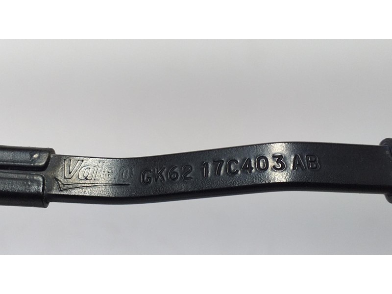 Recambio de brazo limpia trasero para land rover range rover sport autobiography hybrid referencia OEM IAM GK6217C403AB 71514 R