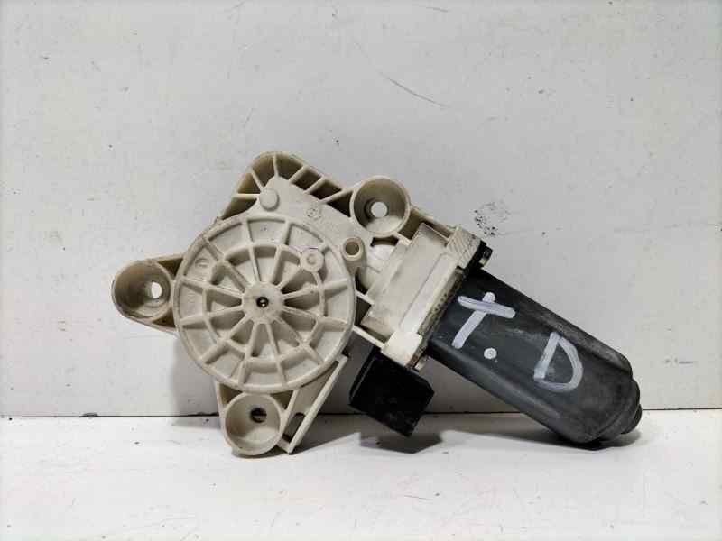 Recambio de motor elevalunas trasero derecho para mercedes-benz clase e (w211) berlina e 320 cdi (211.026) referencia OEM IAM A2