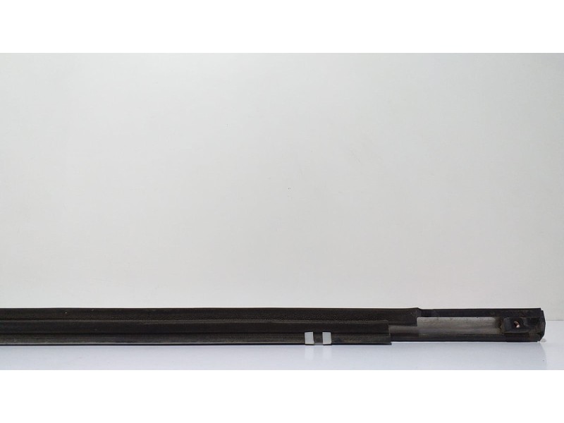 Recambio de molduras delanteras para nissan terrano/terrano.ii (r20) comfort referencia OEM IAM TD27TI 62935 