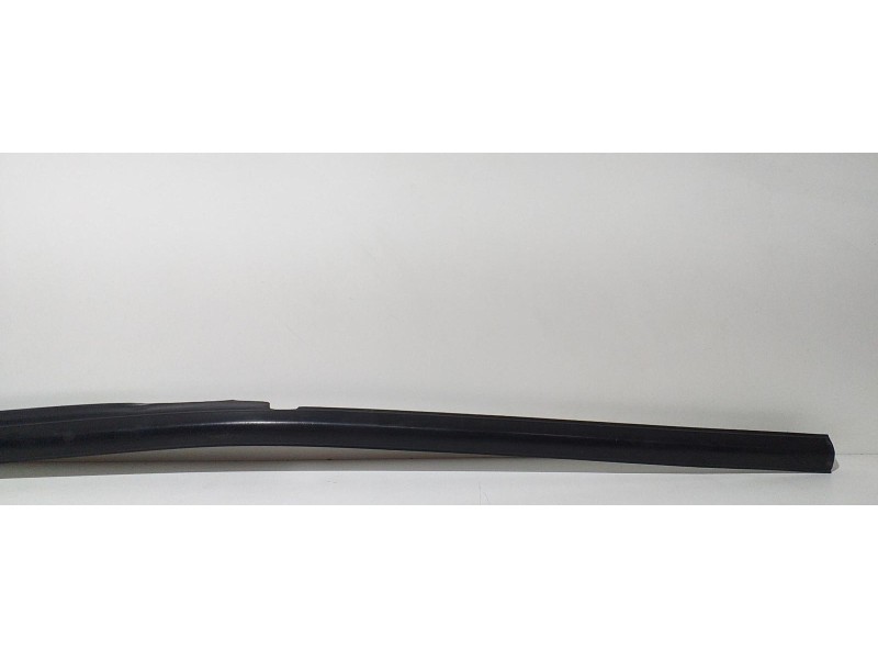 Recambio de molduras traseras para nissan terrano/terrano.ii (r20) comfort referencia OEM IAM TD27TI 62938 