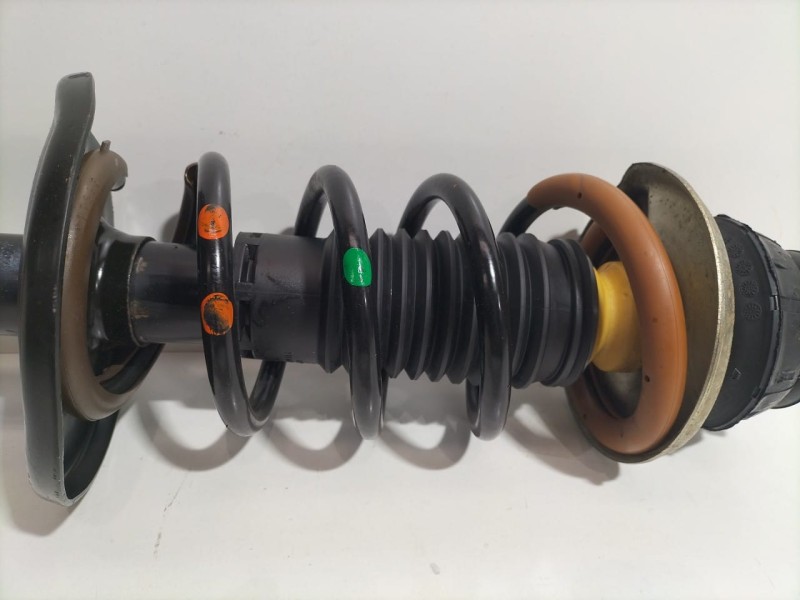 Recambio de amortiguador delantero derecho para dacia dokker stepway referencia OEM IAM 543020964R 79589 