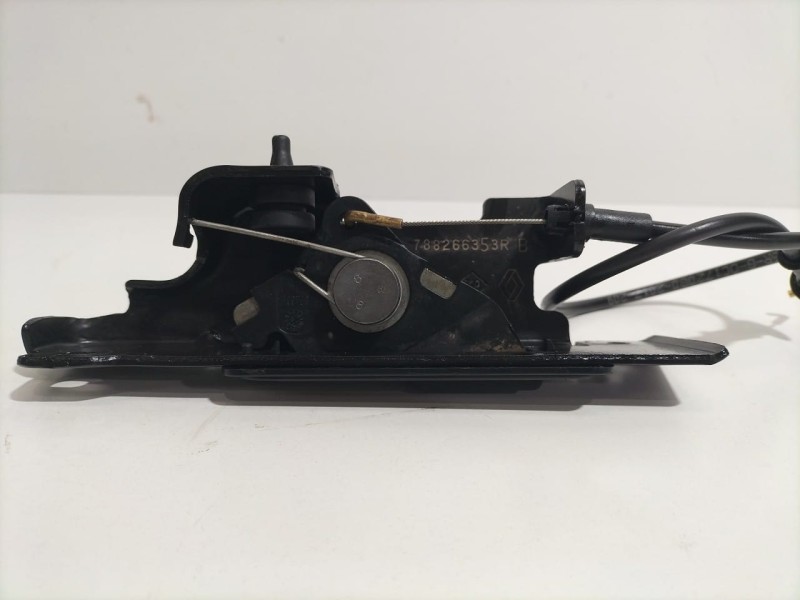 Recambio de cerradura puerta trasera derecha para dacia dokker stepway referencia OEM IAM 788266353R 79594 