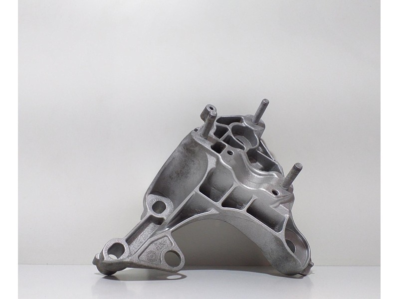 Recambio de soporte motor derecho para audi s6 berlina (4f2) 5.2 referencia OEM IAM 4F0199352J 62973 