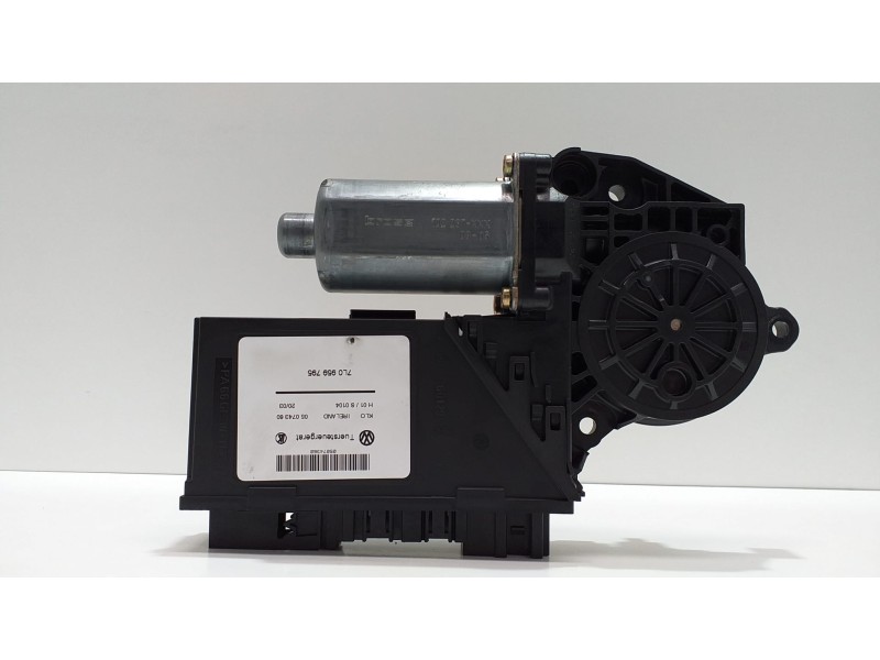 Recambio de motor elevalunas trasero izquierdo para porsche cayenne (typ 9pa) 4.5 v8 cat referencia OEM IAM 7L0959795 51194 