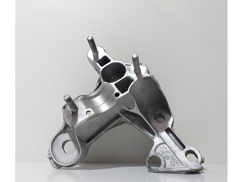 Recambio de soporte motor izquierdo para audi s6 berlina (4f2) 5.2 referencia OEM IAM 4F0199351Q 62974 