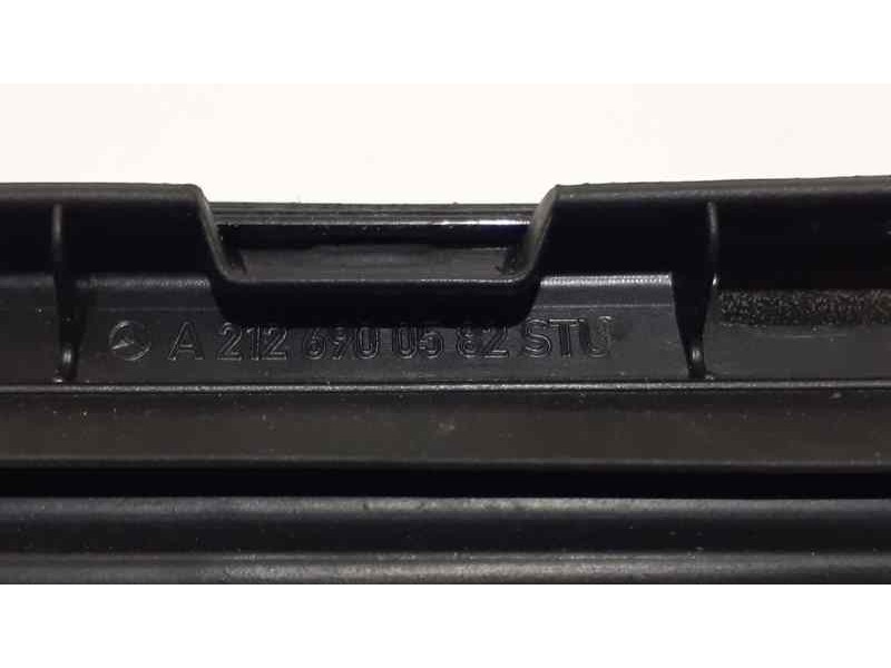 Recambio de molduras delanteras para mercedes-benz clase e (w212) familiar 220 cdi blueefficiency (212.202) referencia OEM IAM A