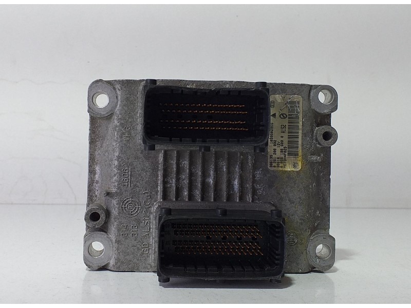 Recambio de centralita motor uce para fiat punto berlina (188) 1.4 16v dynamic referencia OEM IAM 0261208032 71597 R