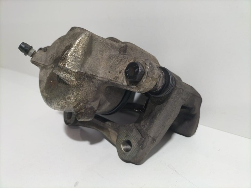 Recambio de pinza freno delantera izquierda para dacia dokker stepway referencia OEM IAM 7701208332 79559 