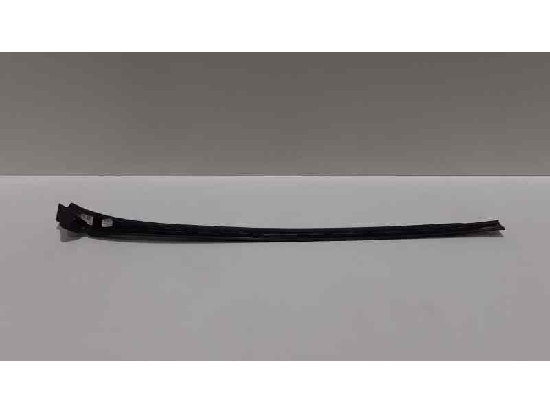 Recambio de molduras delanteras para mercedes-benz clase e (w212) familiar 220 cdi blueefficiency (212.202) referencia OEM IAM A
