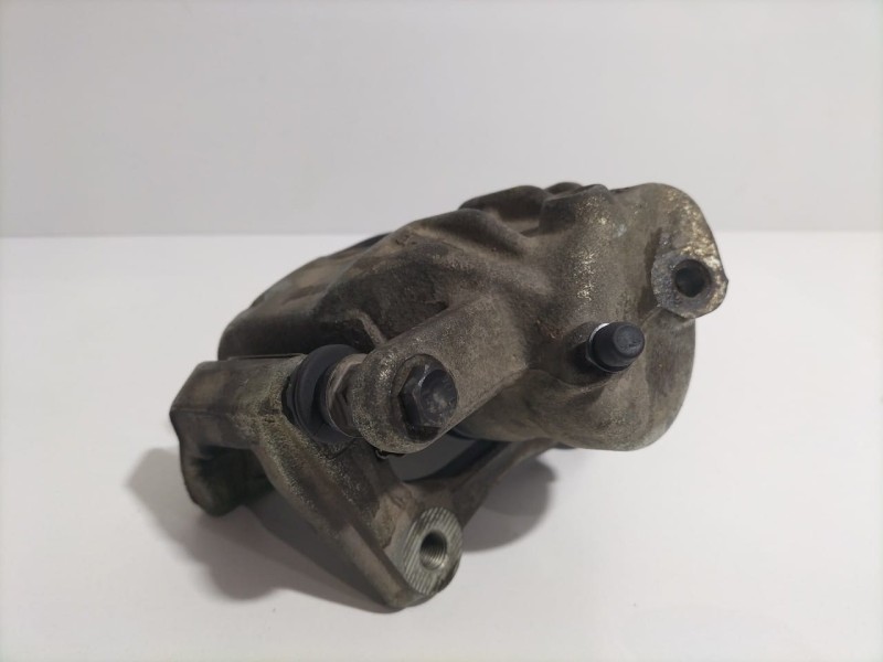 Recambio de pinza freno delantera izquierda para dacia dokker stepway referencia OEM IAM 7701208332 79559 