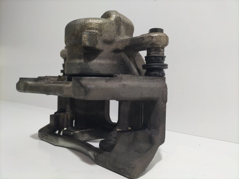 Recambio de pinza freno delantera izquierda para dacia dokker stepway referencia OEM IAM 7701208332 79559 